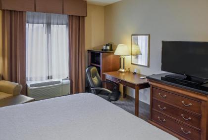 Hampton Inn & Suites Youngstown-Canfield - image 14