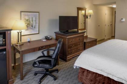 Hampton Inn & Suites Youngstown-Canfield - image 15