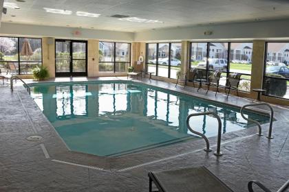 Hampton Inn & Suites Youngstown-Canfield - image 9