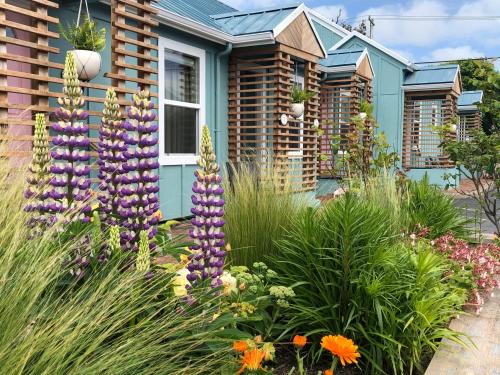 Inn at Haystack Rock - main image