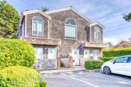 Beaches Inn Fourplex Cannon Beach