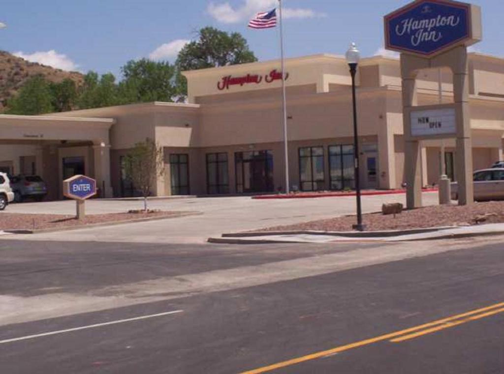 Hampton Inn Canon City - image 3