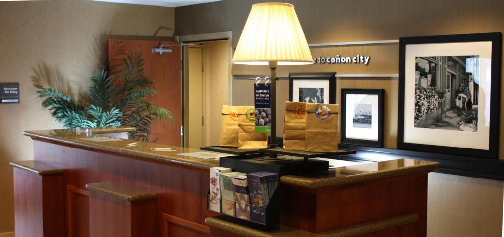 Hampton Inn Canon City - image 5