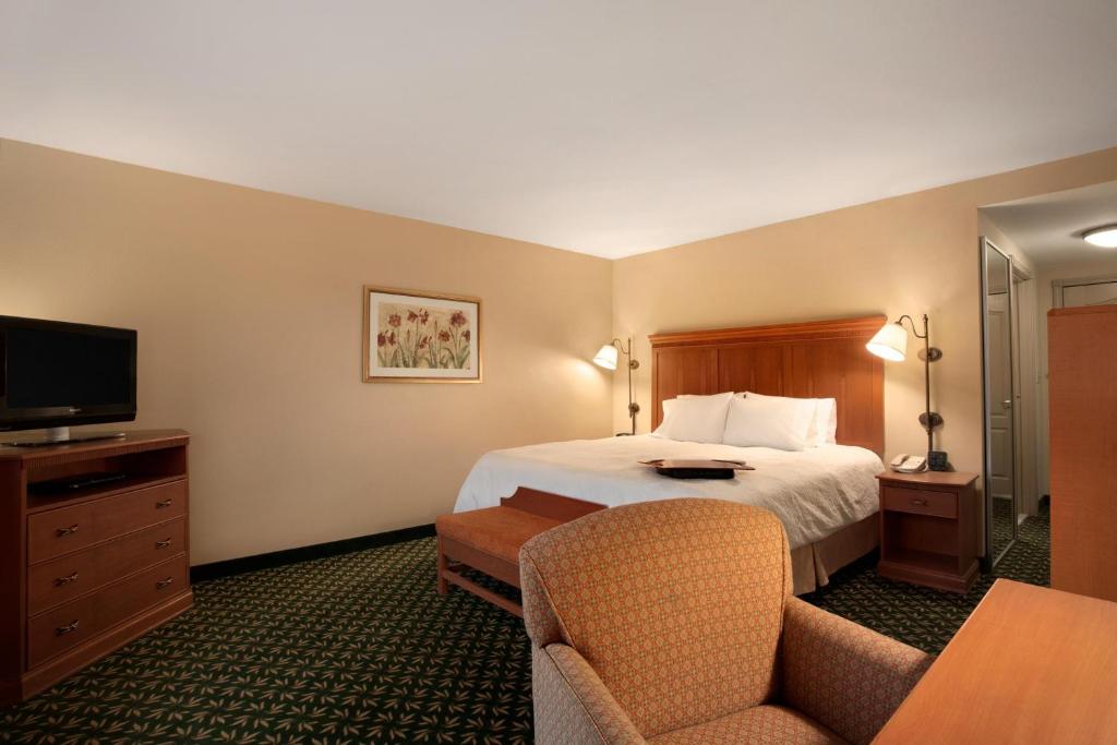 Hampton Inn Canon City - image 6