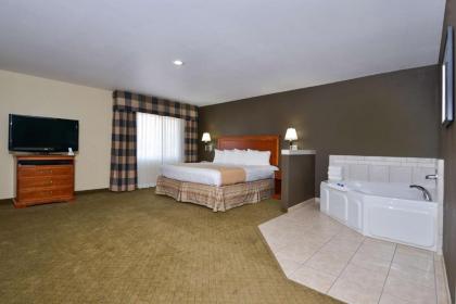 Best Western Canon City - image 13