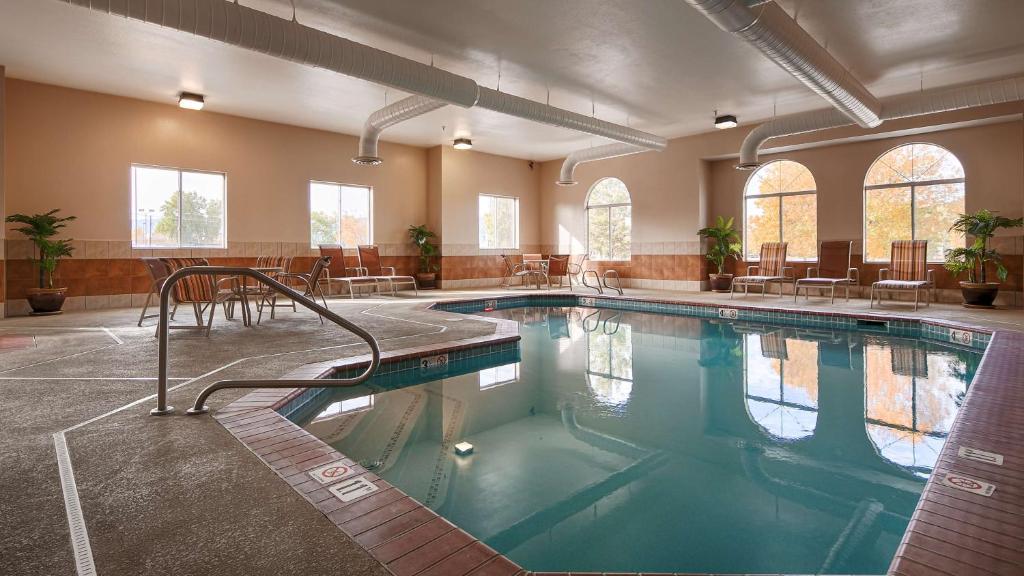 Best Western Canon City - image 6