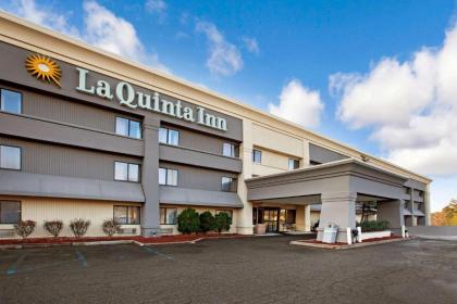 La Quinta Inn by Wyndham Detroit Canton - image 11