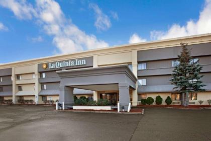 La Quinta Inn by Wyndham Detroit Canton - image 8