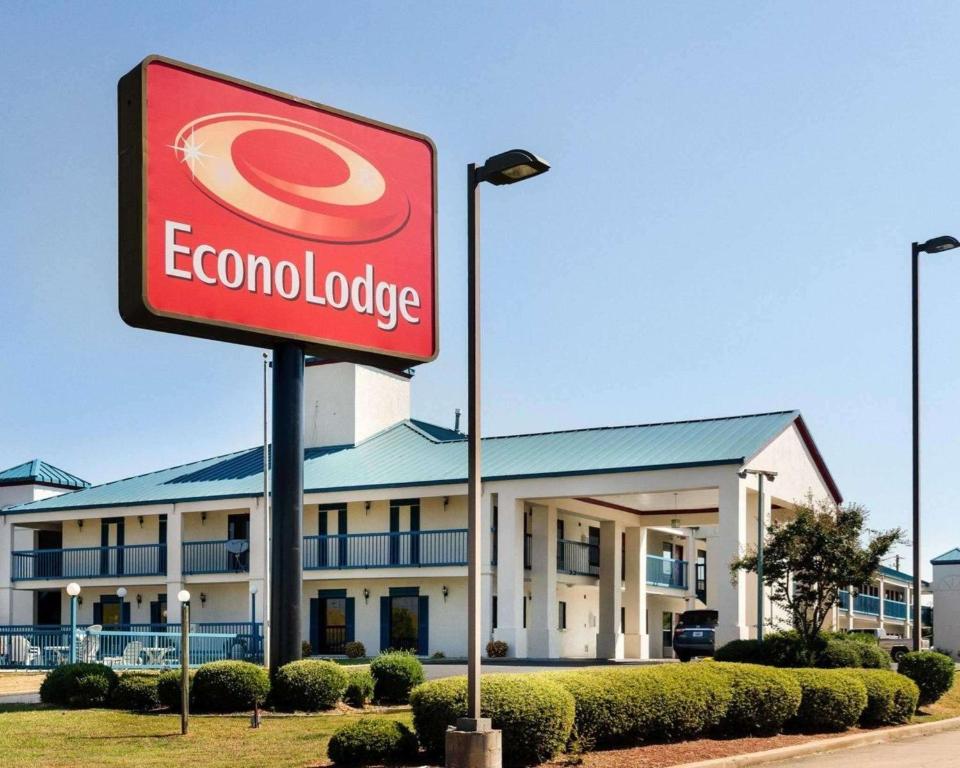 Econo Lodge Canton - main image