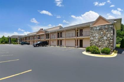 Americas Best Value Inn Canton NC - image 1