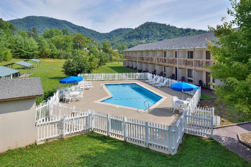 Americas Best Value Inn Canton NC - image 5