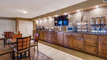 Best Western Canton Inn - image 9