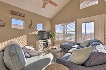 House with Outdoor Oasis Less Than 3 Miles from Canyon Lake! - image 10