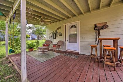 Pet-Friendly Canyon Lake Cottage Fish and Boat - image 14