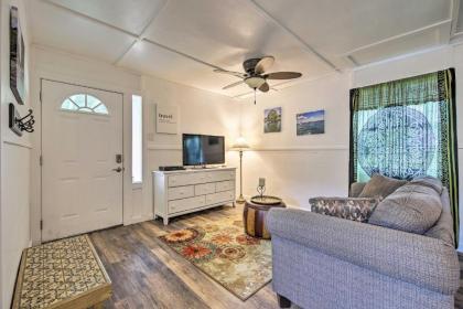 Pet-Friendly Canyon Lake Cottage Fish and Boat - image 3