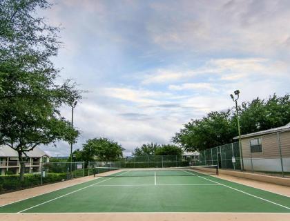 Recreational Resort Condos Overlooking Beautiful Canyon Lake - image 15