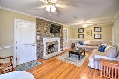 Updated Cape Charles Home about 2 Miles to Beachfront! - image 2