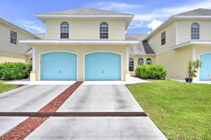 Cape Coral Escape with Screened Pool Near Beaches! - image 2