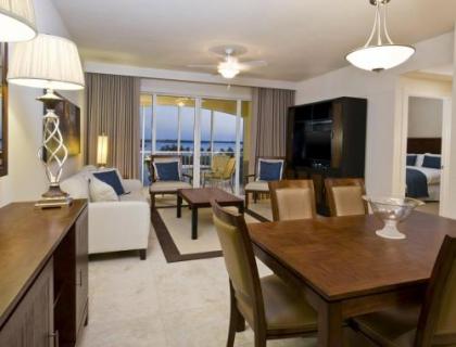 Luxurious Cape Coral Suite with on-site Marina - 5 Nights - Two Bedroom #1 - image 5