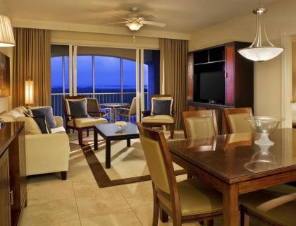 Luxurious Cape Coral Suite with on-site Marina - One Bedroom Suite #1 - image 15