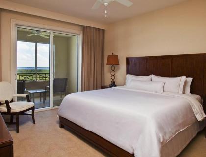 Luxurious Cape Coral Suite with on-site Marina - One Bedroom Suite #1 - image 9