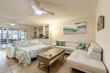 Sea Glass Cottage -Cape Coral - Roelens Vacations - image 11