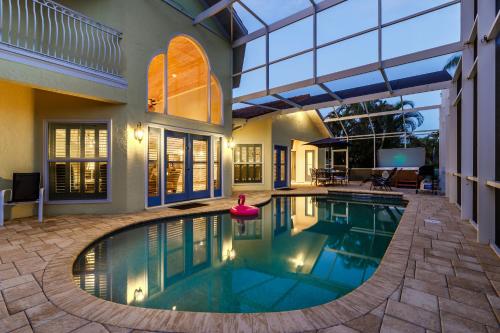 DIRECT Gulf access Heated Pool & Spa Kayaks - Dance the night away at Villa Dancing Flamingo! - main image