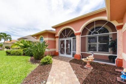 Villa Palm Sands- Roelens Vacations Cape Coral - Heated outdoor pool! - image 2