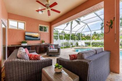 Villa Palm Sands- Roelens Vacations Cape Coral - Heated outdoor pool! - image 3