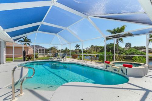 Villa Porpoise of Life - Cape Coral - Roelens Vacations - main image