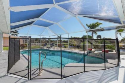 Villa Porpoise of Life - Cape Coral - Roelens Vacations - image 4