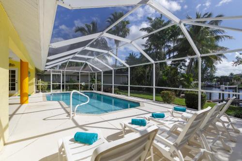 Heated pool Waterfront- Villa Royal Palms Garden- Roelens Vacations - image 3