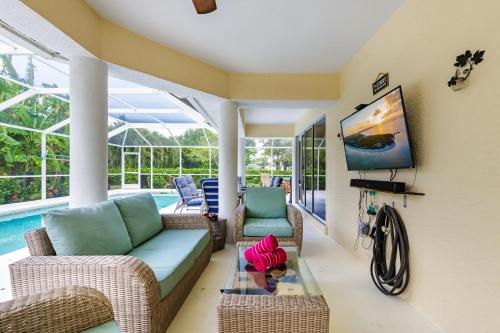 Villa Serenity NOW is the picture-perfect PET FRIENDLY Villa for you and your loved ones! - image 4