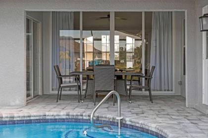 Casa Bella- Upgraded Waterfront Residence in Cape Coral with Heated Pool and Free Bikes - image 18