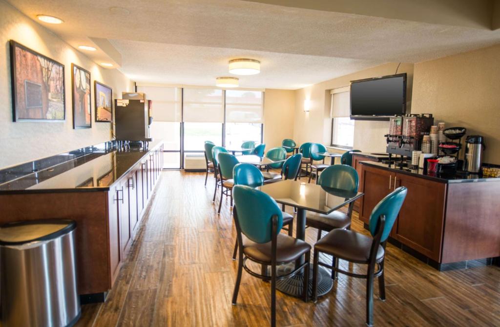 Pear Tree Inn Cape Girardeau Medical Center - image 5