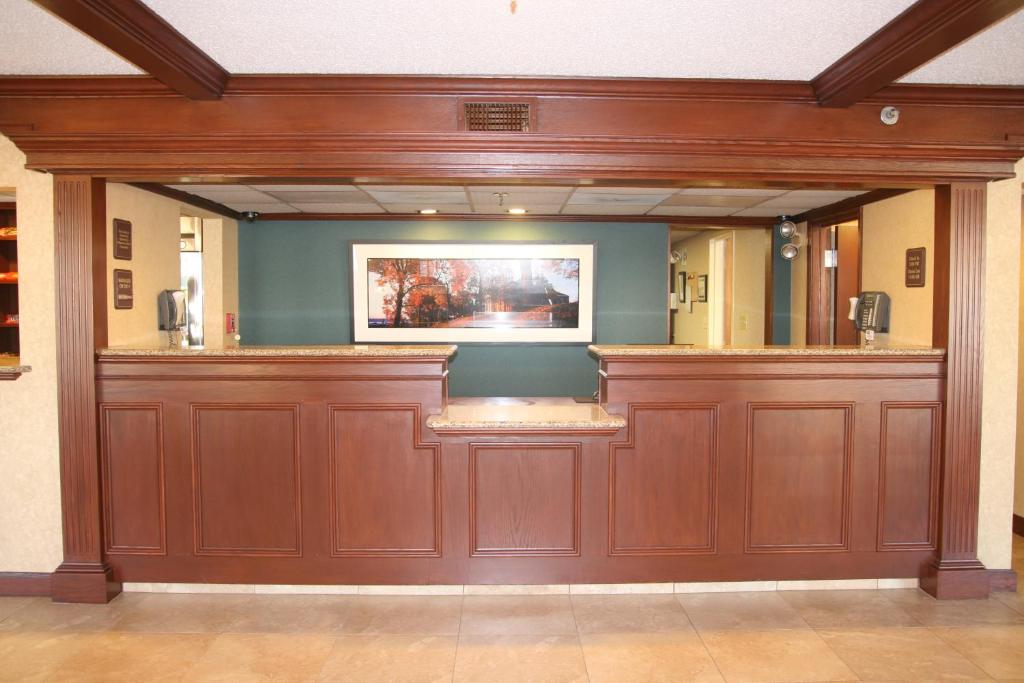 Auburn Place Hotel & Suites Cape Girardeau - image 6