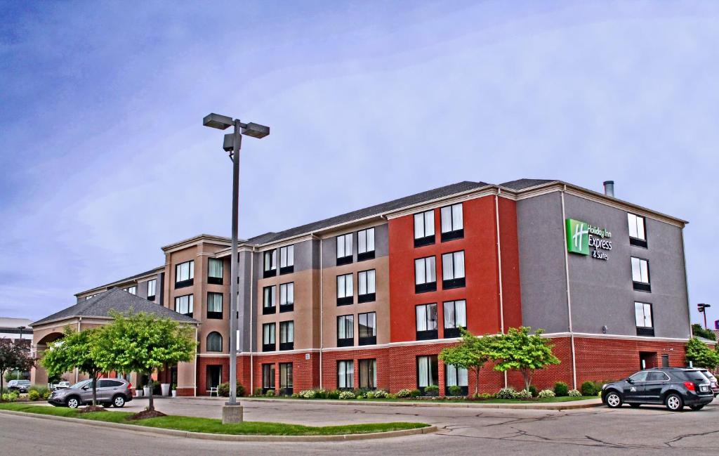 Holiday Inn Express Hotel & Suites Cape Girardeau I-55 an IHG Hotel - main image