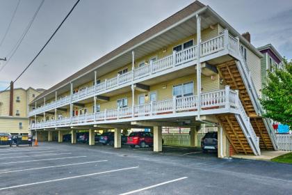 Luxe Historic Beach Condo Walk to Atlantic Coast! - image 17