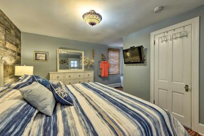 Striking Cape May Getaway Steps From Beach! - image 10