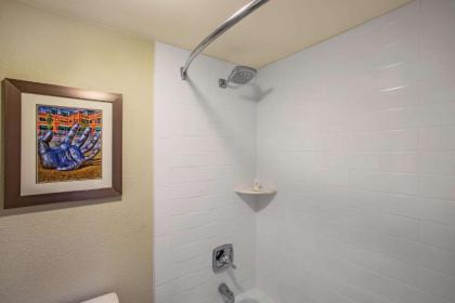 La Quinta by Wyndham DC Metro Capital Beltway - image 14