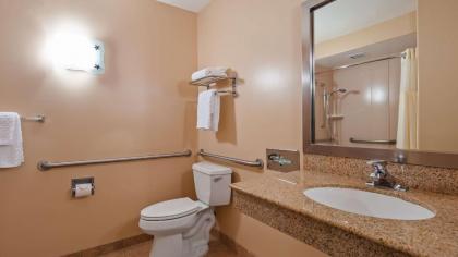 Best Western Plus Capitola By-the-Sea Inn & Suites - image 14