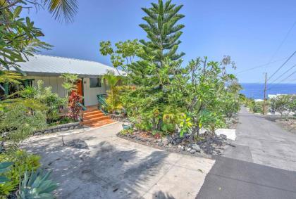 Captain Cook ‘Anji’s Beach House’ w/Lanai & Views! - image 10