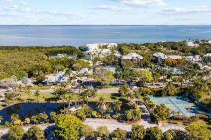 Sunny Bayside Villa at South Seas Resort - image 8