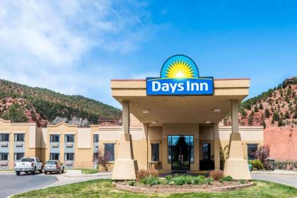 Days Inn by Wyndham Carbondale - image 5