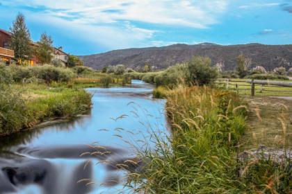 Roaring Fork Ranch Home - image 14