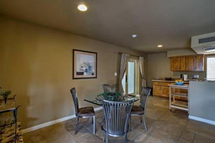 Walkable Carefree Casita with On-site Pool and Jacuzzi! - image 7