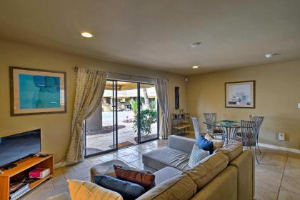 Walkable Carefree Casita with On-site Pool and Jacuzzi! - image 9