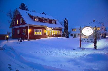 Old Iron Inn Bed and Breakfast - image 1