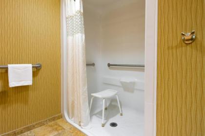 Hampton Inn Carlisle - image 8