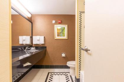 Fairfield Inn & Suites Carlisle - image 4